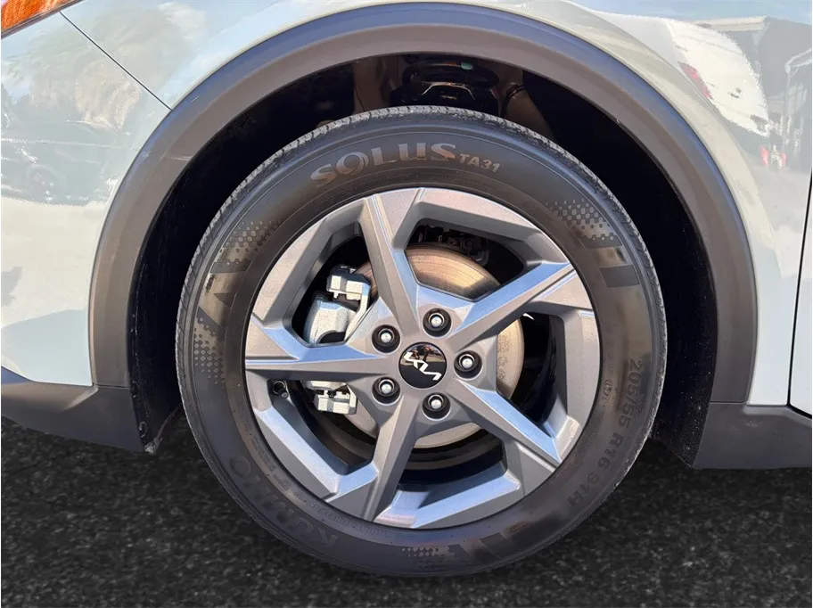 Kia K4 photo 13