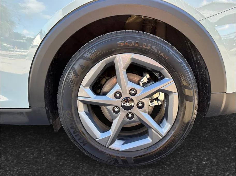 Kia K4 photo 14