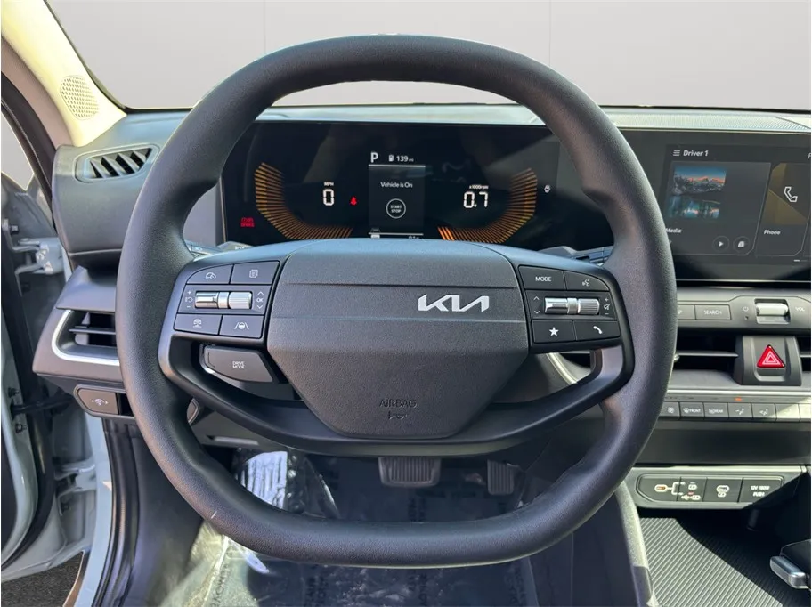 Kia K4 photo 21