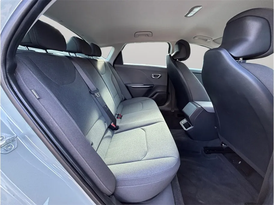 Kia K4 photo 35