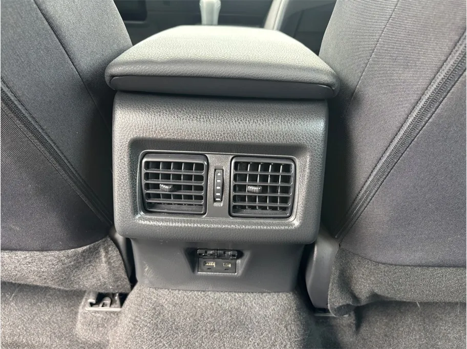 Toyota Camry photo 34