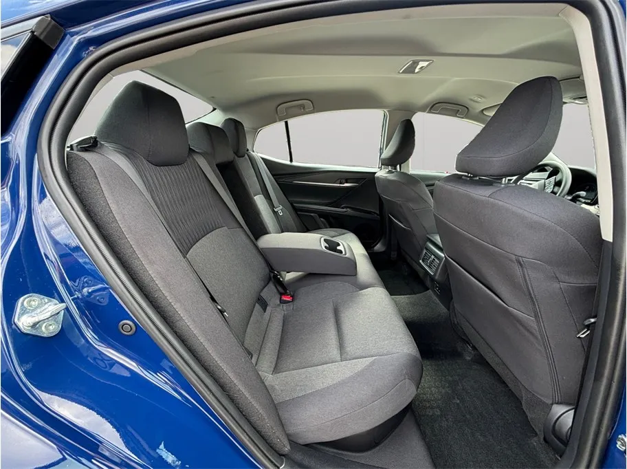 Toyota Camry photo 36