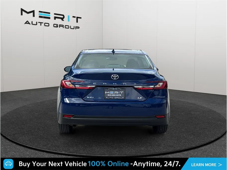 Toyota Camry photo 8