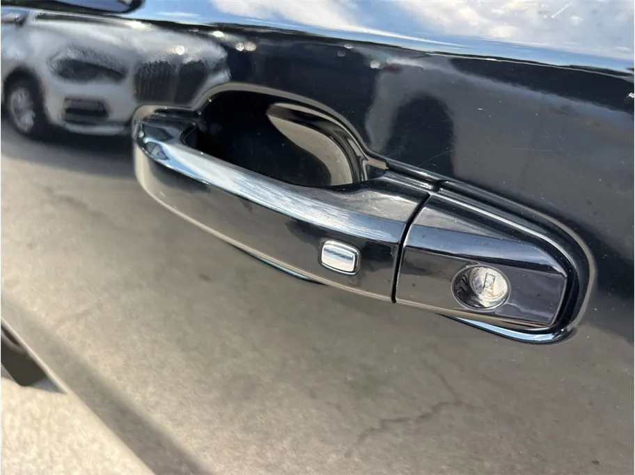Chevrolet Silverado photo 15