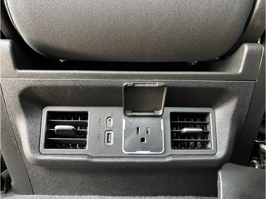 Chevrolet Silverado photo 34