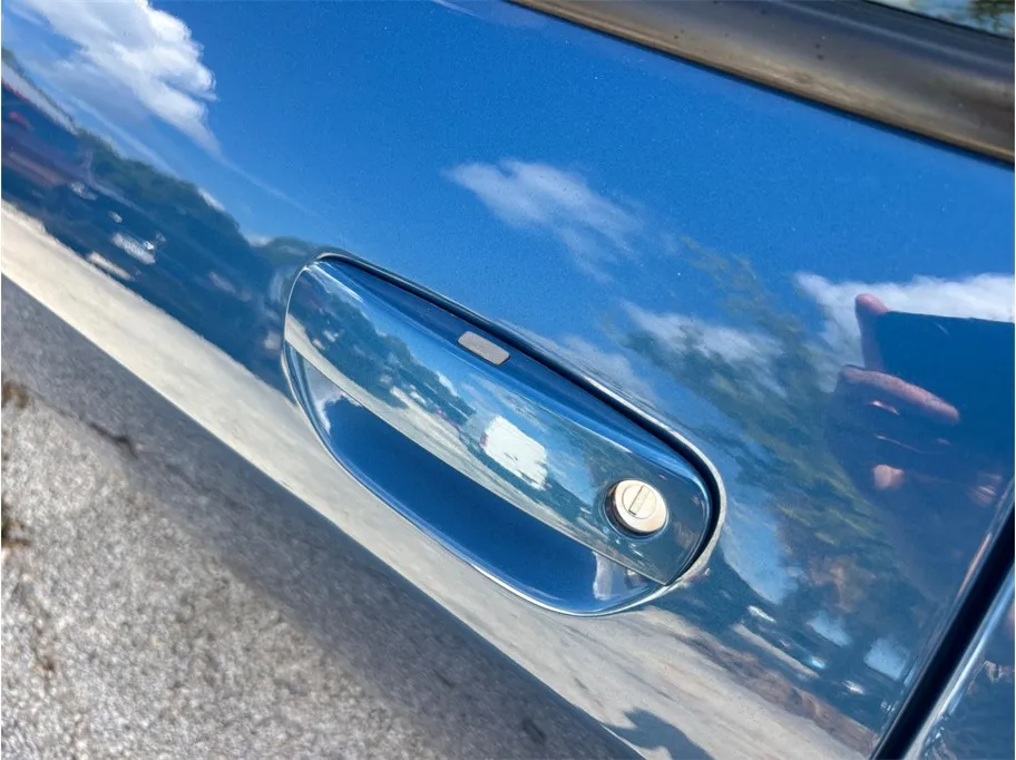 Dodge Challenger photo 17