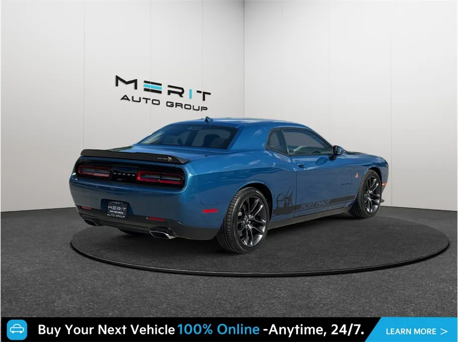 Dodge Challenger photo 9