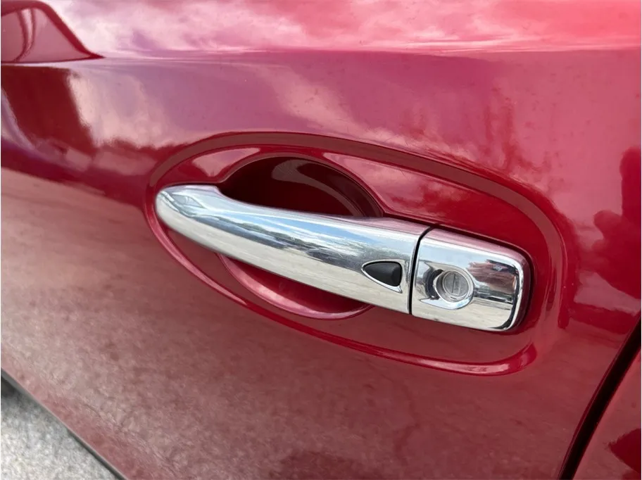 Nissan Rogue photo 14