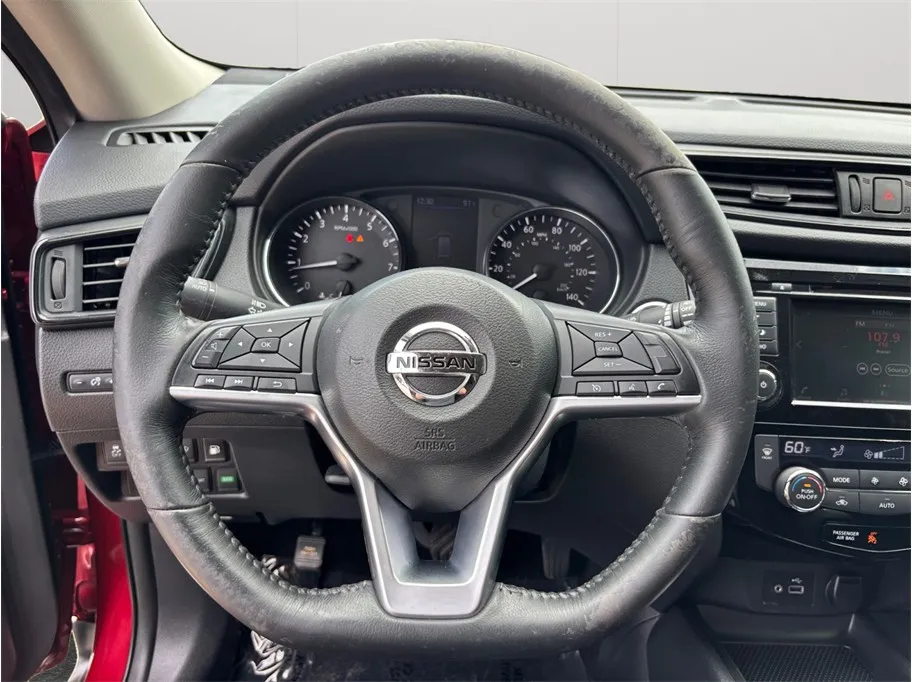 Nissan Rogue photo 20
