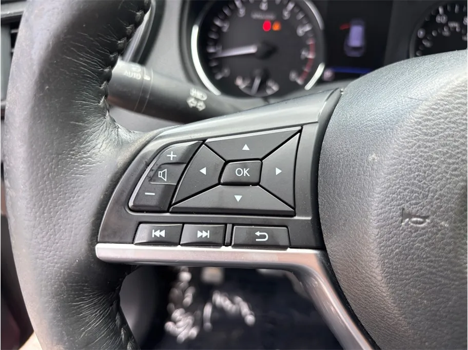 Nissan Rogue photo 21