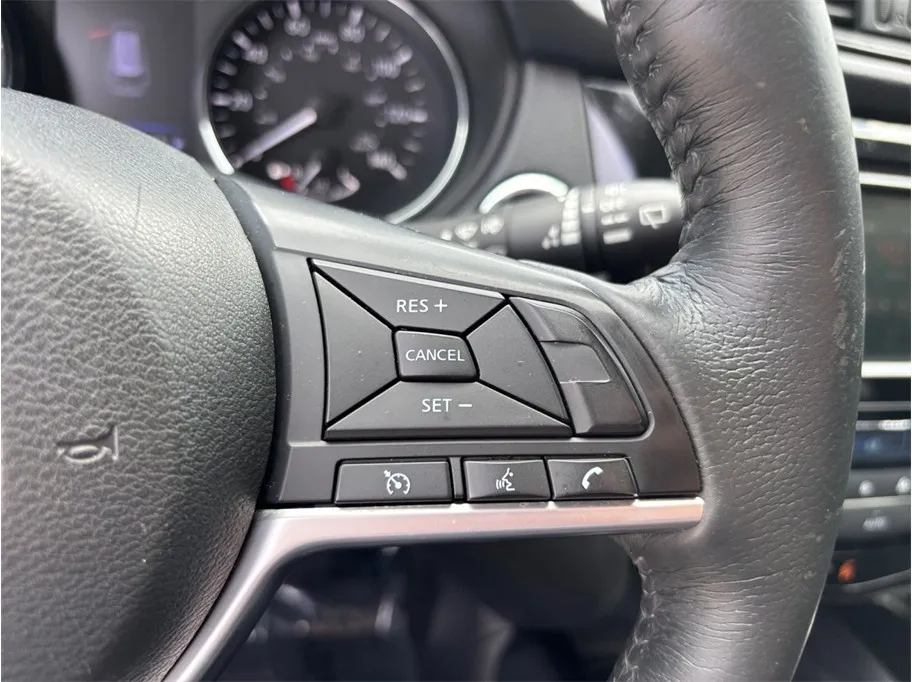 Nissan Rogue photo 22