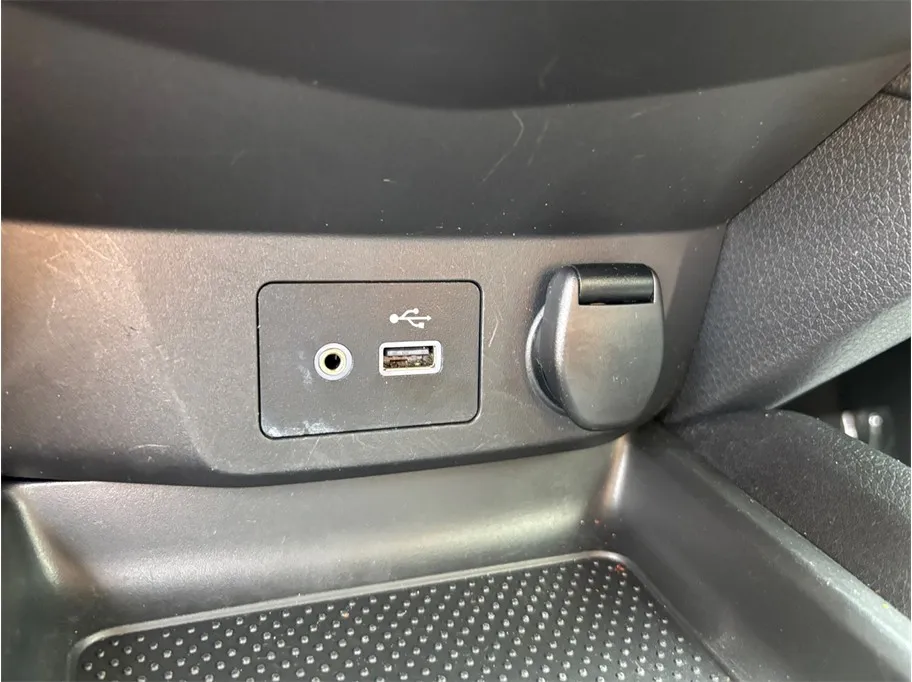 Nissan Rogue photo 29