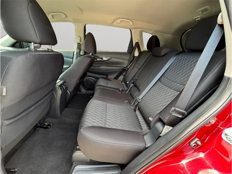 Nissan Rogue photo 31