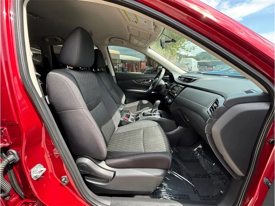 Nissan Rogue photo 36