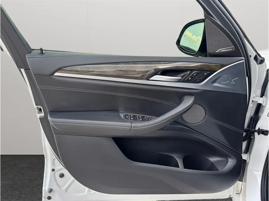 BMW X3 photo 24