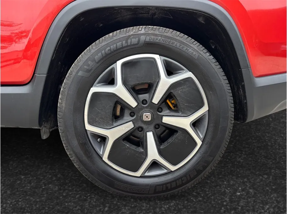 Rivian R1T photo 10