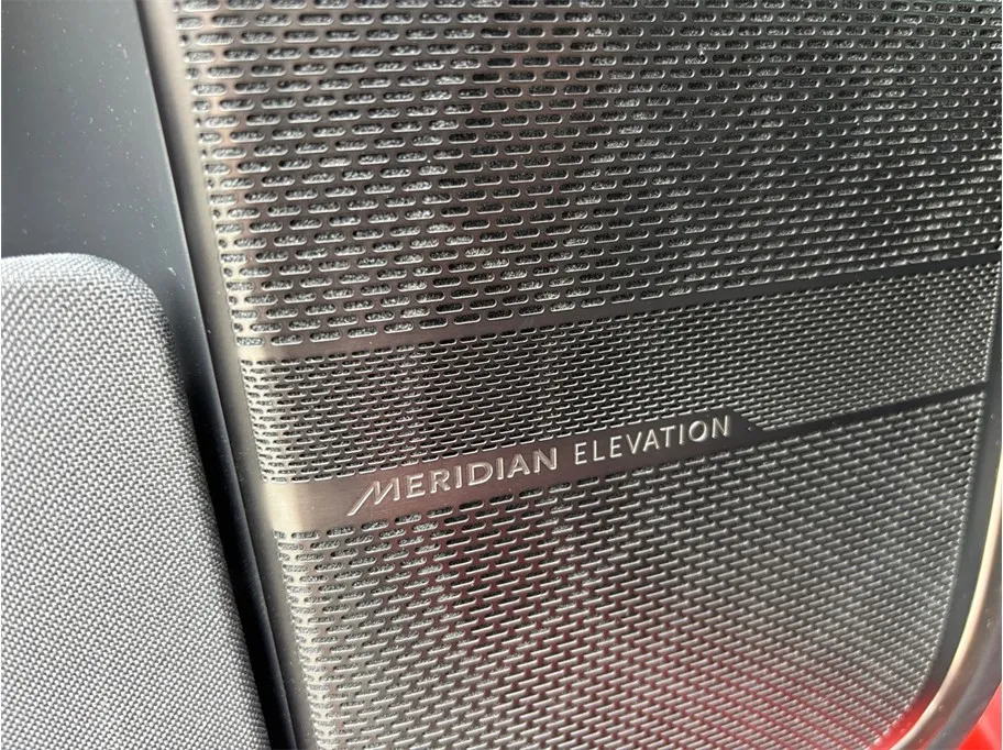 Rivian R1T photo 19