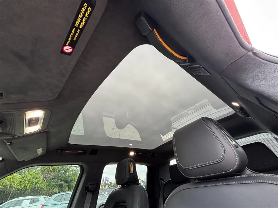 Rivian R1T photo 30