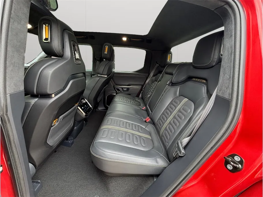 Rivian R1T photo 31