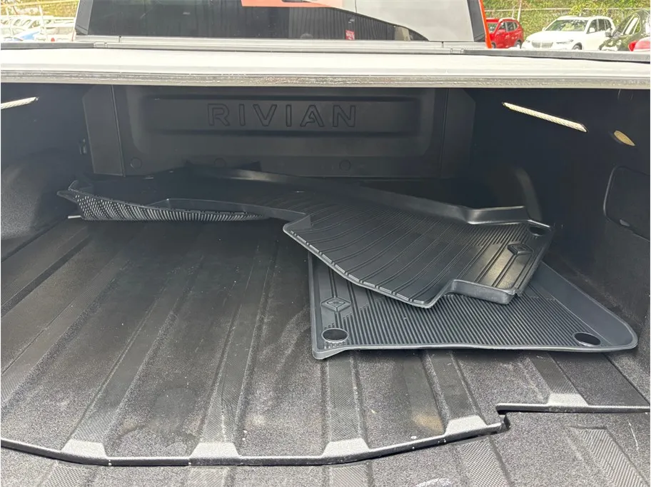 Rivian R1T photo 42