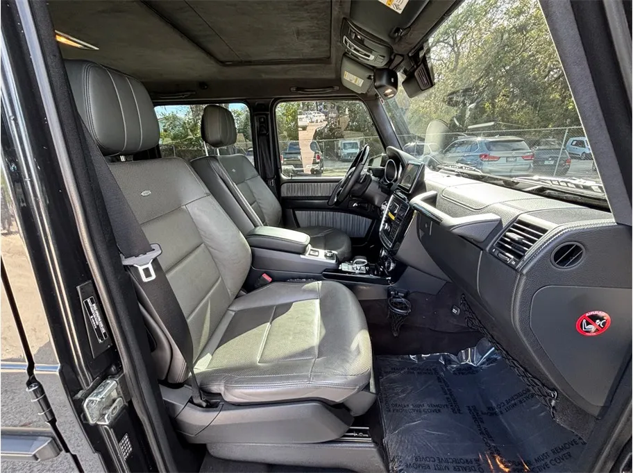 Mercedes-Benz G-Class photo 43