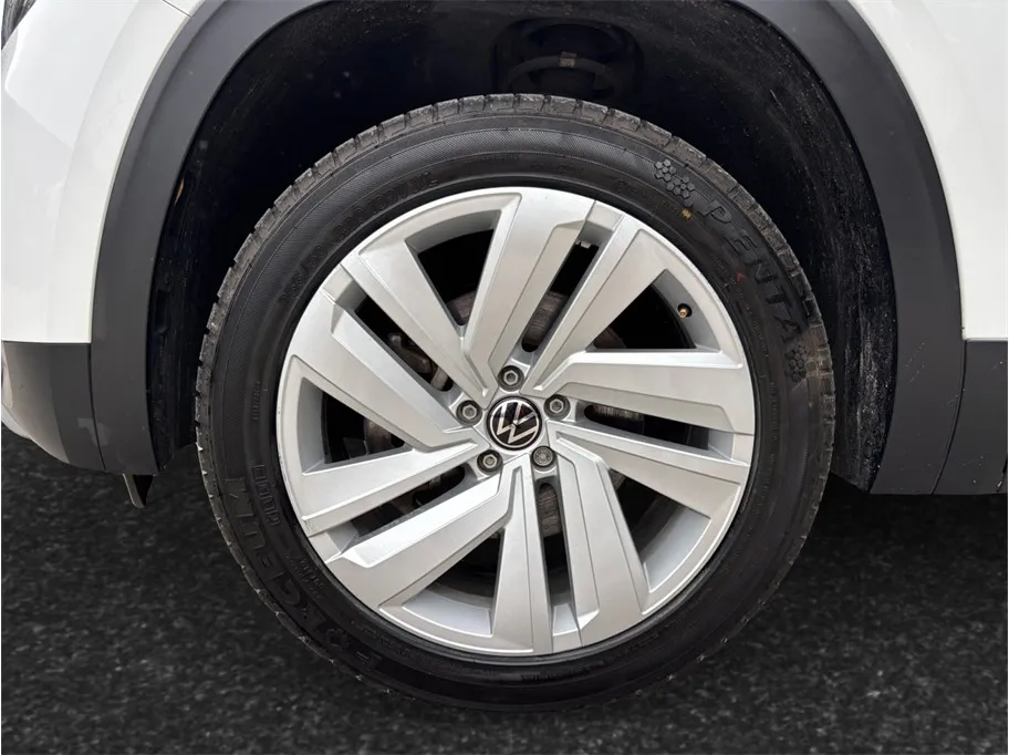 Volkswagen Atlas Cross Sport photo 12