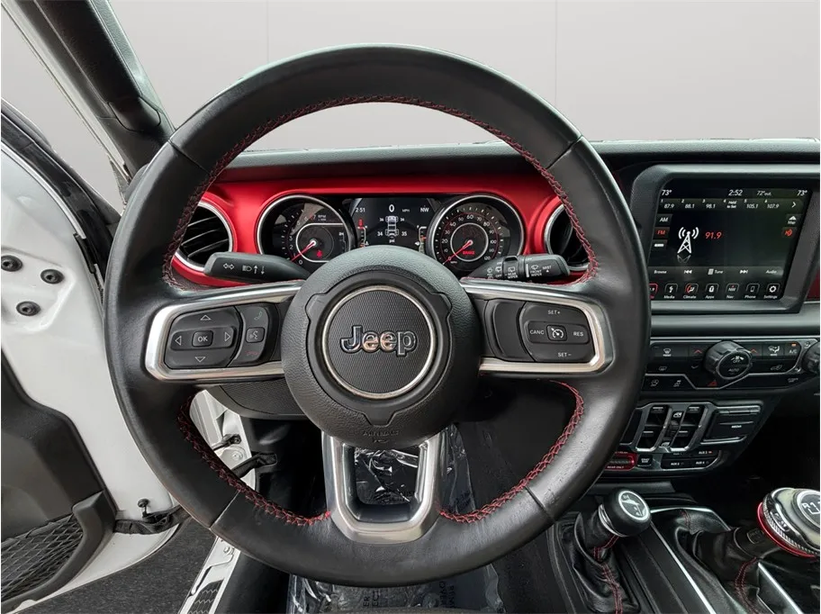 Jeep Wrangler photo 18