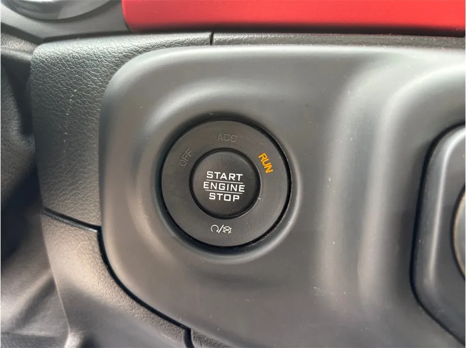 Jeep Wrangler photo 21