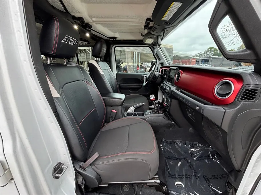 Jeep Wrangler photo 34