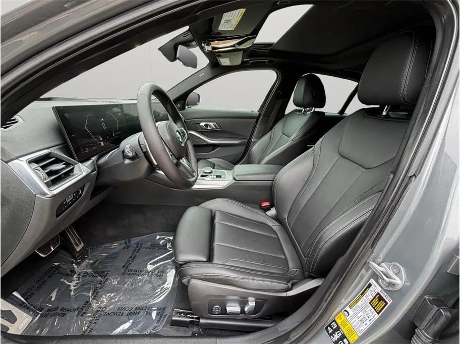 BMW 3 Series photo 2