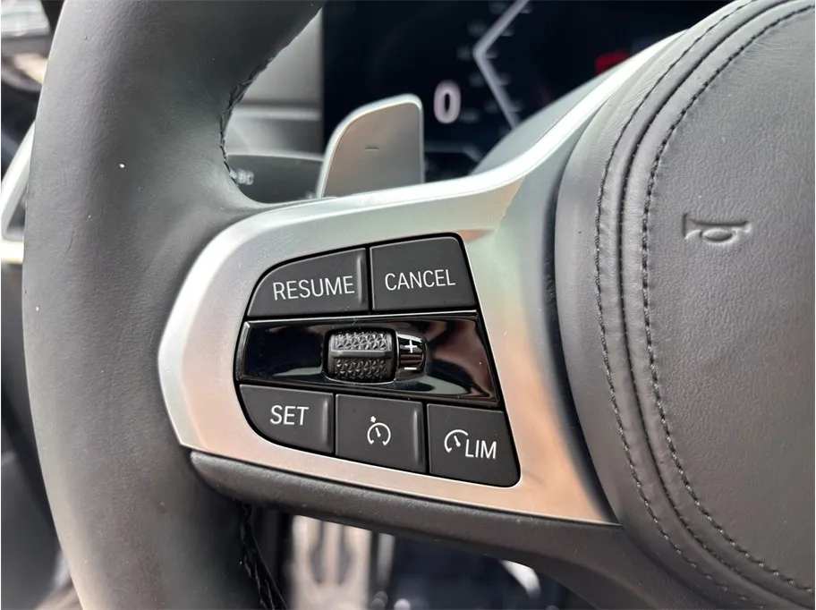 BMW 3 Series photo 30