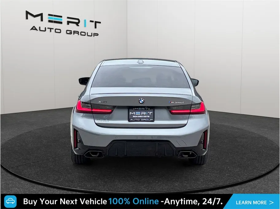 BMW 3 Series photo 8