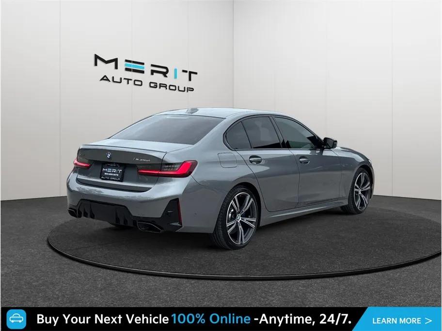 BMW 3 Series photo 9