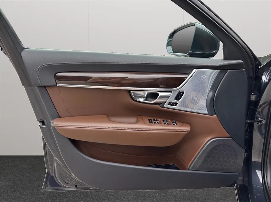 Volvo V90 photo 21
