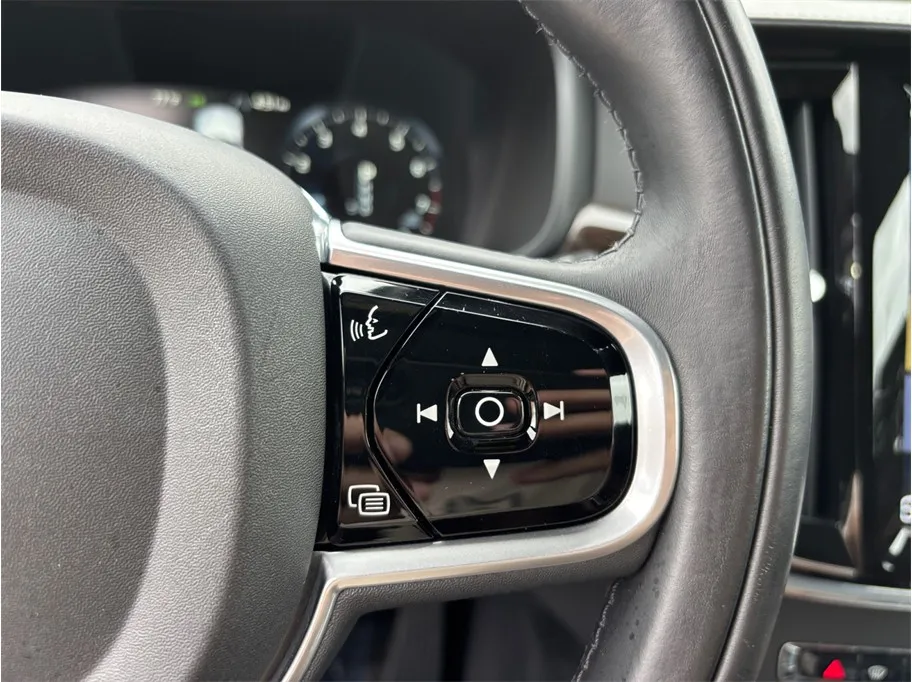 Volvo V90 photo 28