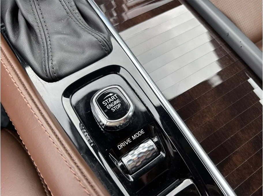 Volvo V90 photo 29