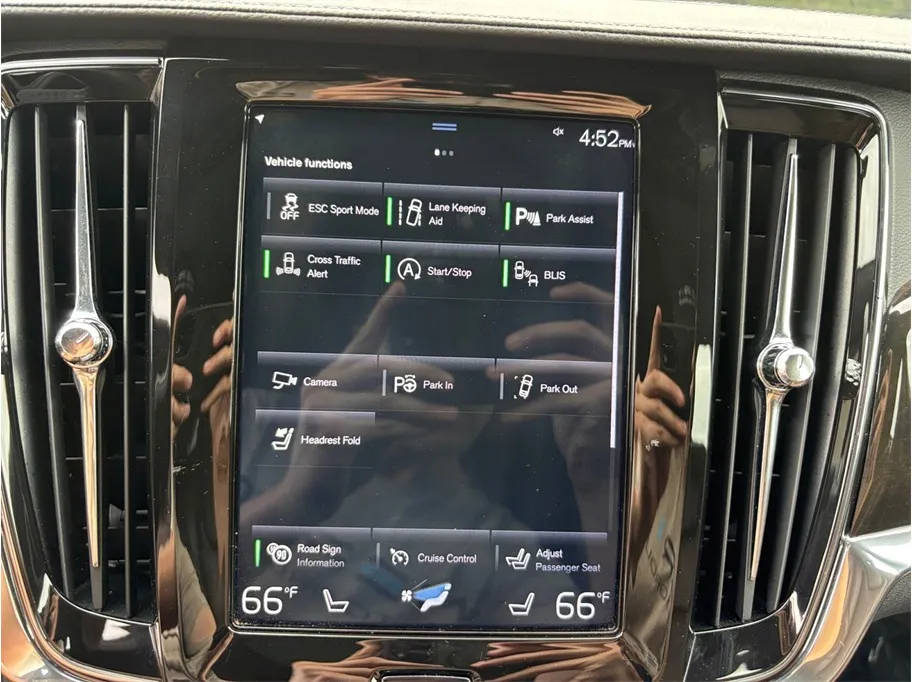 Volvo V90 photo 35