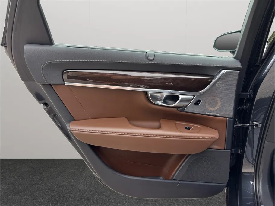 Volvo V90 photo 40