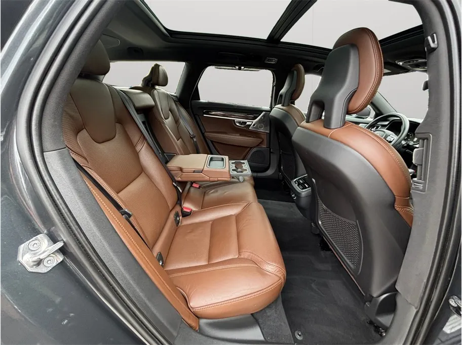 Volvo V90 photo 44