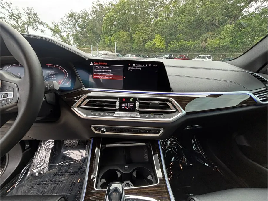 BMW X5 photo 11