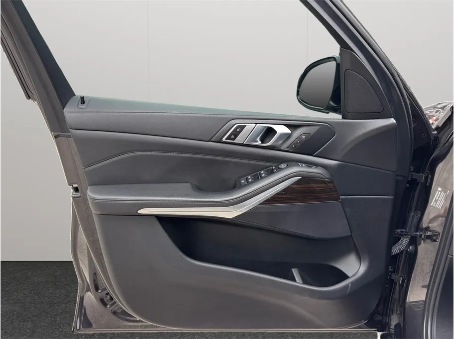 BMW X5 photo 23