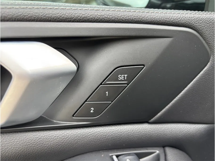 BMW X5 photo 25