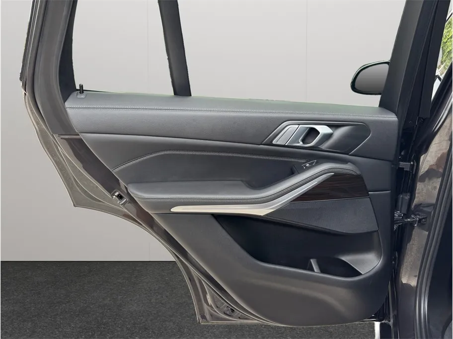 BMW X5 photo 42