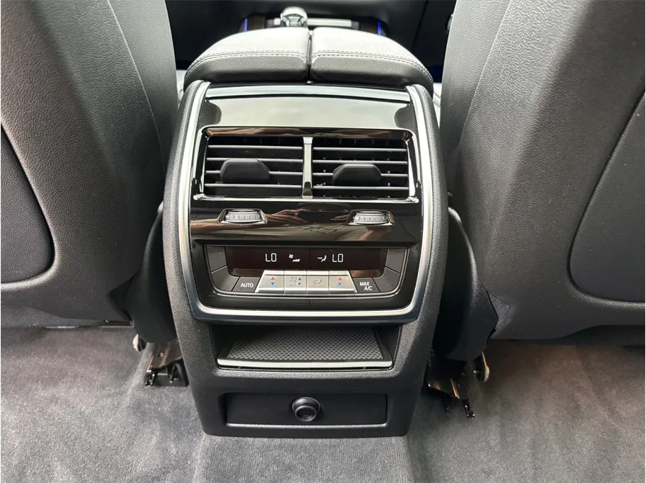 BMW X5 photo 43