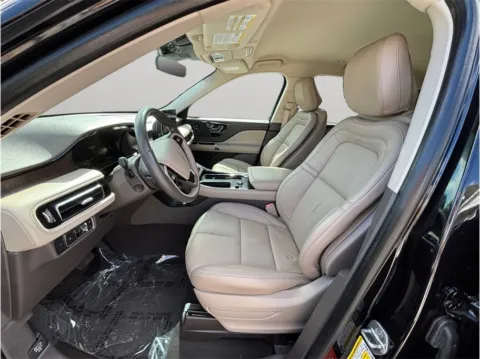Photos of 2020 Lincoln Aviator Reserve Sport Utility 4D for sale in Jacksonville, FL at Merit Auto Group Atlantic