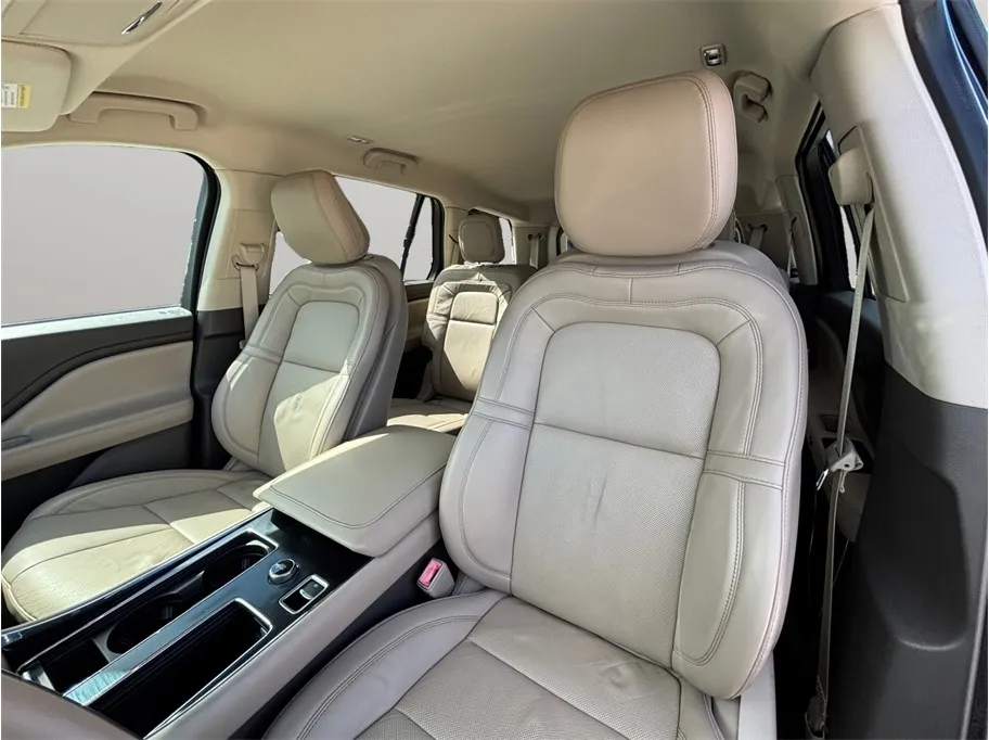 Lincoln Aviator photo 20