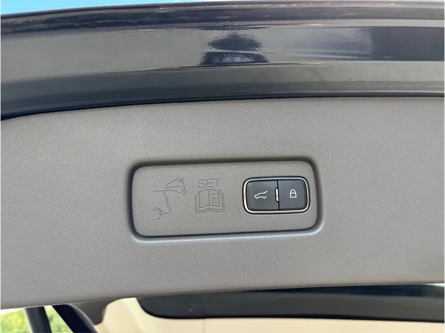 Lincoln Aviator photo 52