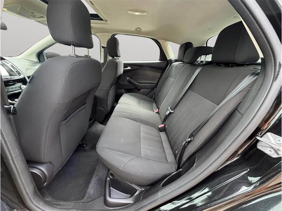 Ford Focus photo 28