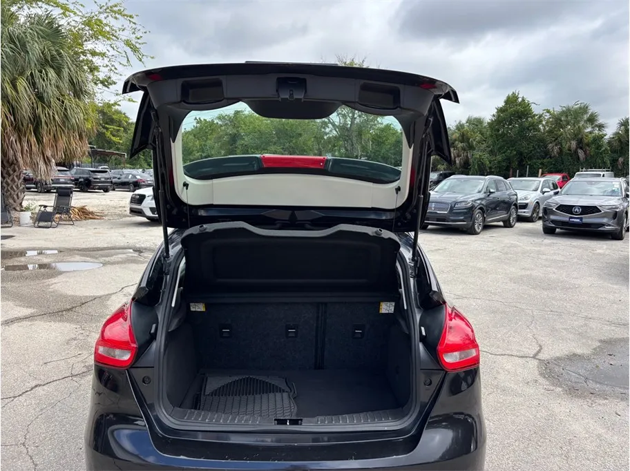 Ford Focus photo 34