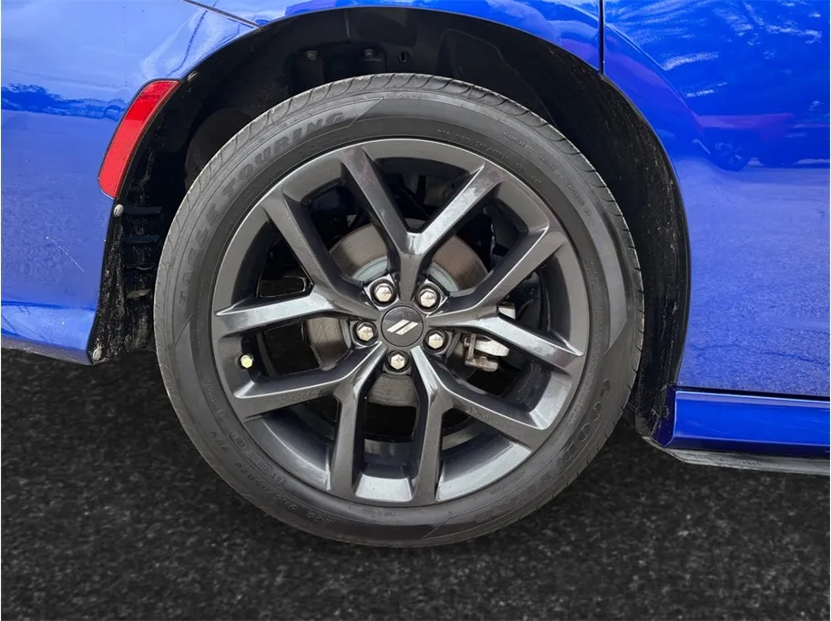 Dodge Charger photo 13